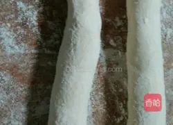 Illustration of making non-stick dumplings 3