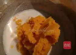Illustration of how to make sweet potato lotus leaf cake 2