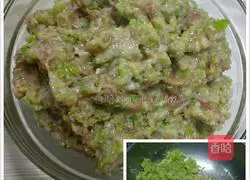 Illustration of how to make pork and kohlrabi buns 4