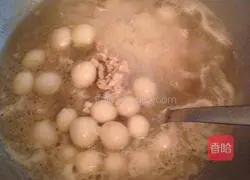 Illustration of how to make pork and shrimp dumplings 10