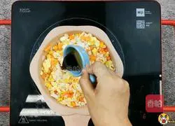 Illustration of three-color clam fried rice 9