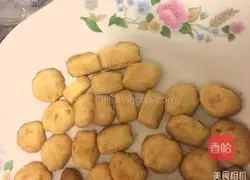 Illustration of the quick version of diced orange cheese pancakes (Hollyland) 8