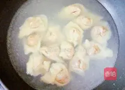Illustration of how to make mushroom wontons 17