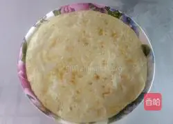 Illustration of how to make crispy green onion pancake 12