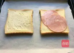 Illustration of how to make avocado sandwich 7