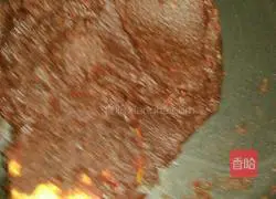 Illustration of how to make vegetable beef patties 7