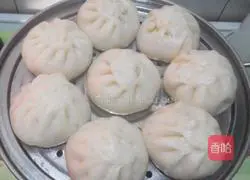 Illustration of how to make corn and carrot meat buns 8