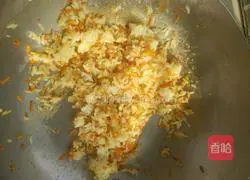 Illustration of how to make egg fried rice 6