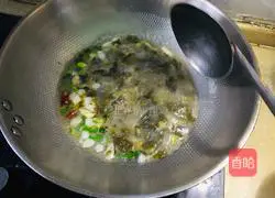 Illustration of how to make slurry rice noodles 7