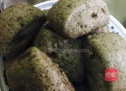 Illustration of how to make black sesame milk steamed buns 10