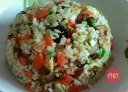 Illustration of how to make colorful fried rice 10