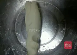 Illustration of how to make cube glutinous rice balls 1