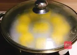 Illustration of how to make pumpkin milk-flavored steamed buns 18