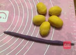 Illustration of how to make plum blossom steamed buns 4