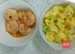 Illustration of how to make shrimp and egg fried rice 4