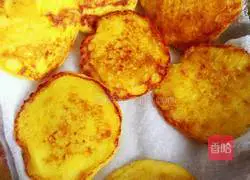 Illustration of how to make sweet and tender corn cakes 11