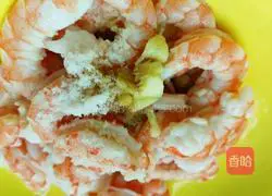 Illustration of how to make shrimp and chili fried rice 2