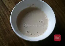 Illustration of how to make secret milk-flavored steamed buns 1