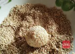 Illustration of how to make sweet potato cakes 8