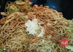 Special Homemade Fried Noodles Illustration 12