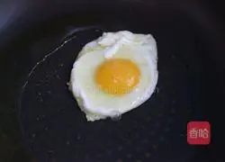 Illustration of how to make spicy cabbage fried rice 4