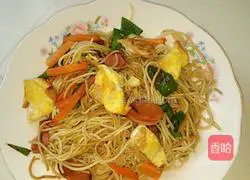 Illustration of how to make vegetarian fried noodles 9