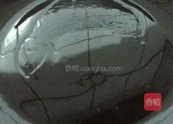 Illustration of how to make mini pies 8