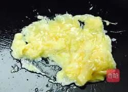 Goose Egg Jade Fried Rice Recipe Illustration 9