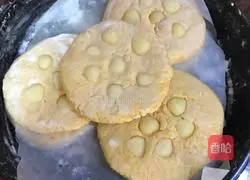 Illustration of how to make multigrain pancakes 9