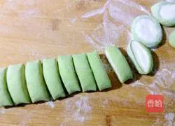 Illustration of how to make jade cabbage dumplings 6