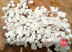 Illustration of how to make shepherd's purse stuffed dumplings 6