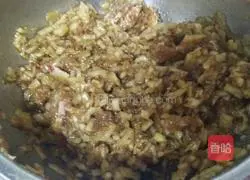 Illustration of how to make steamed buns 1