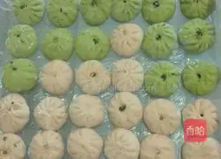 Illustration of how to make colorful stuffed buns 14