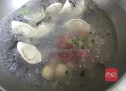 Illustration of how to make delicious wontons 9