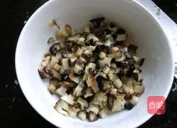 Illustration of how to make crystal dumplings 8