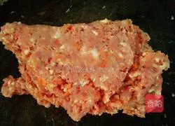 Illustration of how to make water chestnut, carrot, cabbage and meat cake soup 4