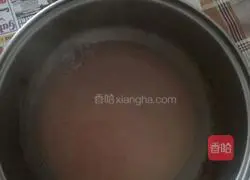 Illustration of how to make steamed buns with raisins and sorghum noodles for a unique flavor 1