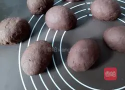 Chocolate Hedgehog Steamed Buns Recipe Illustration 5