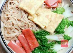 Scallion-flavored red oil Illustration of how to make noodles 12