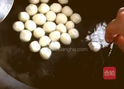 Illustration of how to make sweet wine dumplings 6