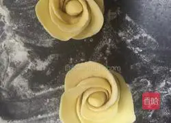 Illustration of how to make fancy steamed buns 8