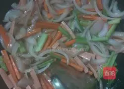 Illustration of Spiral Italian Fried Noodles 4