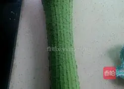 Illustration of how to make clams, luffa, fried dough sticks and glutinous rice balls 1