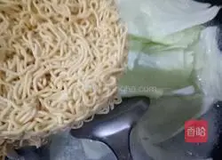 Illustration of how to make fried noodles 1
