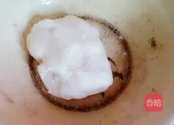 Illustration of how to make mushroom meatloaf 1