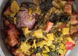 Illustration of Sauerkraut Braised Pork Noodles 10