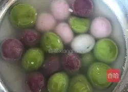 Milk and Fruit Rice Balls Recipe Illustration 1