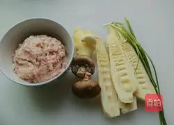 Illustration of how to make bamboo shoots and pork dumplings 1