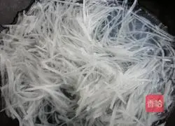 Illustration of how to make white radish and corn kernel egg cake 3