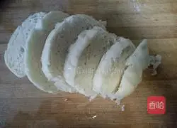 Illustration of how to make grilled steamed buns 1
